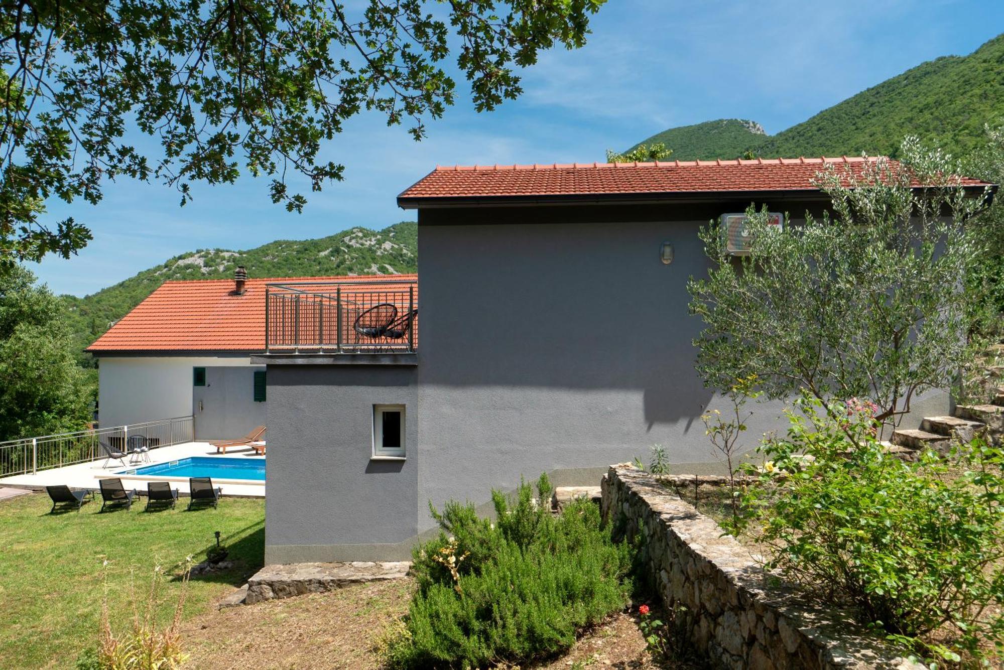 Apartments Srdanovic Omis Bagian luar foto