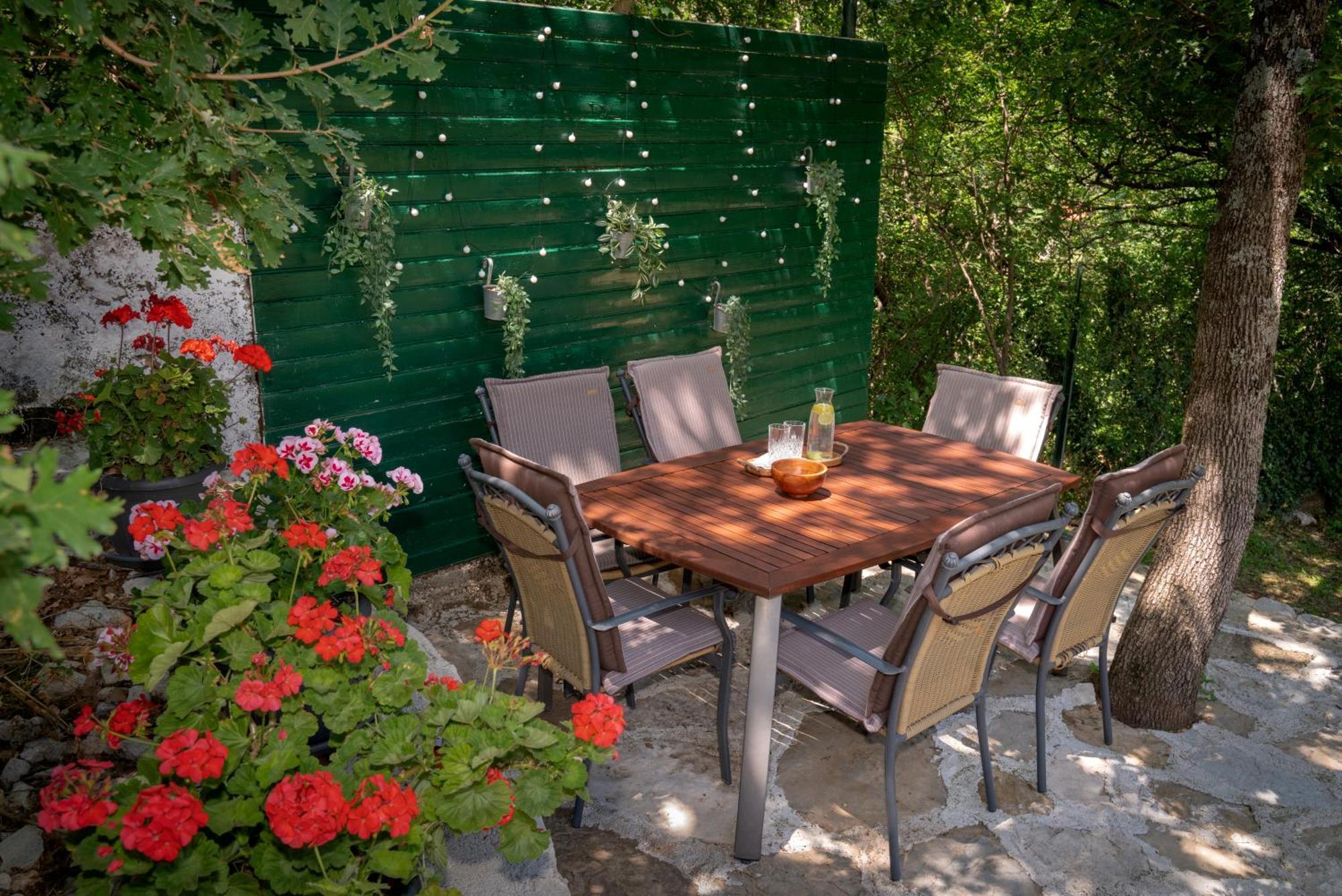 Apartments Srdanovic Omis Bagian luar foto