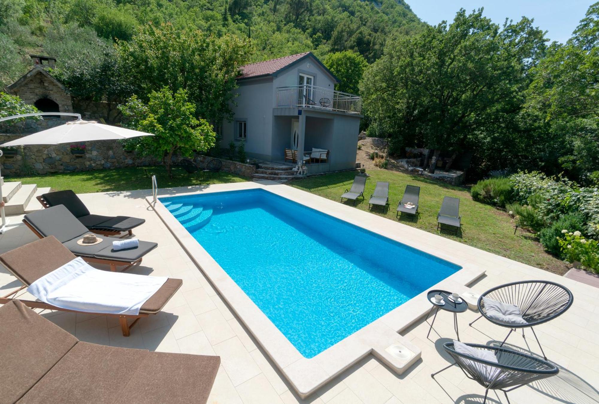 Apartments Srdanovic Omis Bagian luar foto