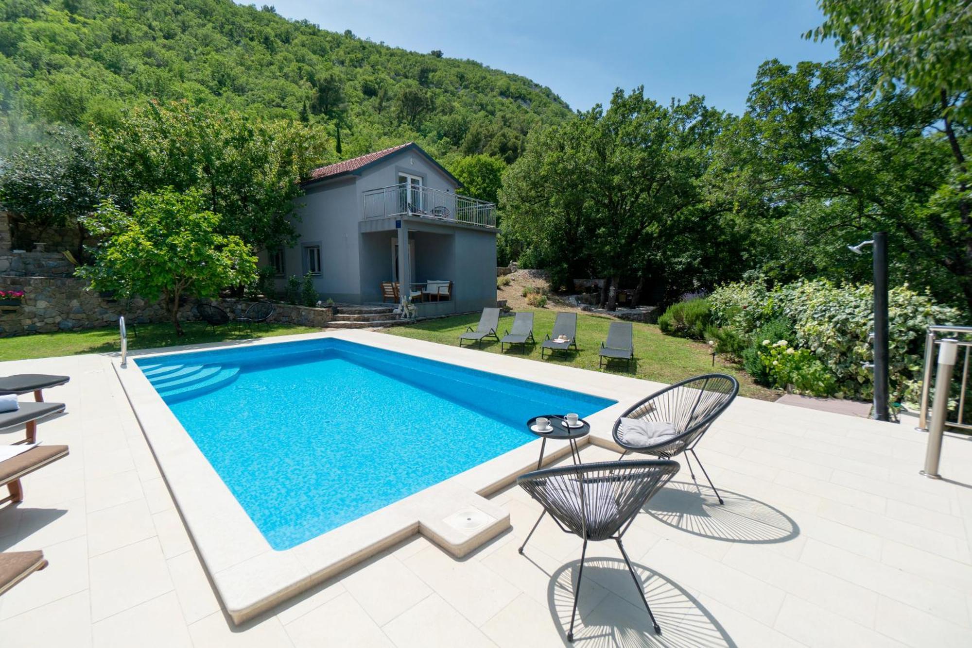 Apartments Srdanovic Omis Bagian luar foto