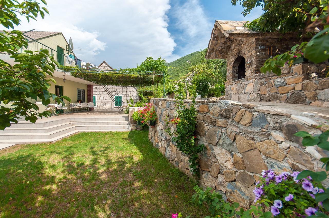 Apartments Srdanovic Omis Bagian luar foto